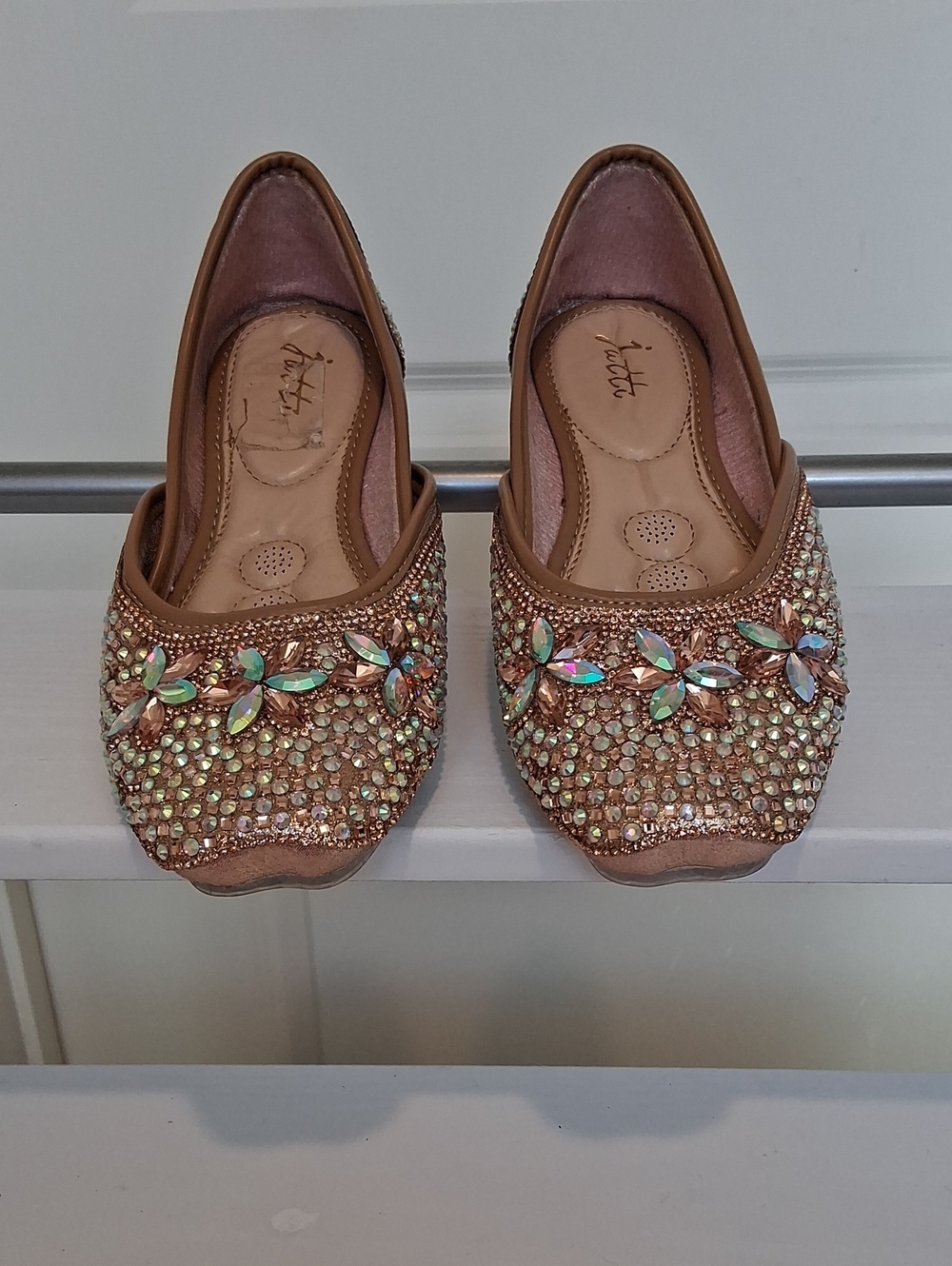 Embellished Women’s Jutti Flats in Rose Gold